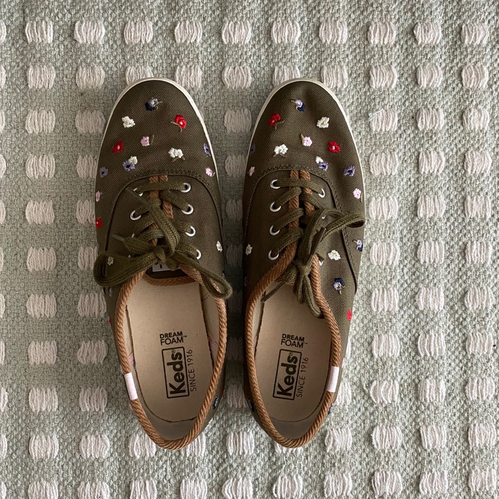 Floral Ked’s